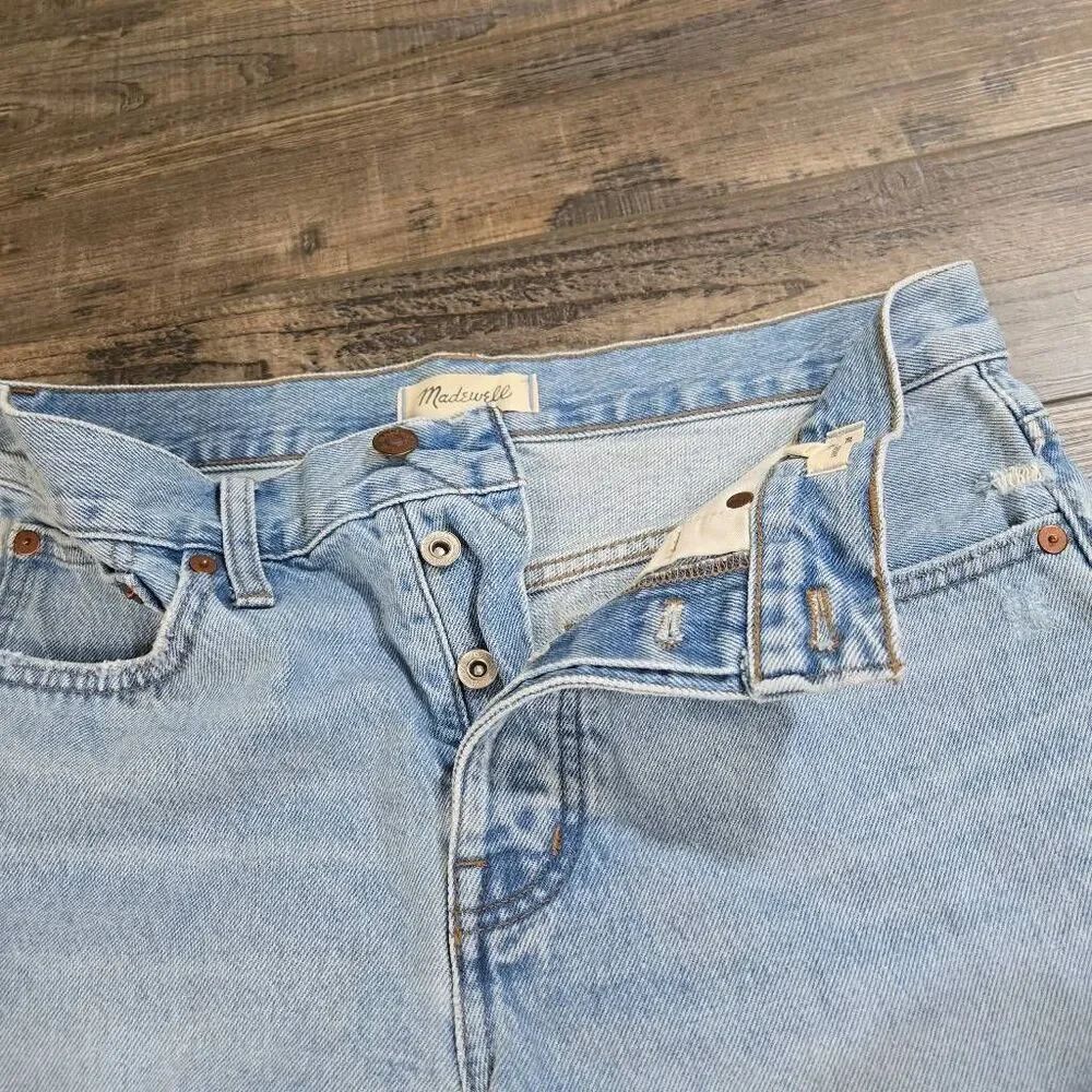 Madewell Relaxed Denim Shorts size 26 cut off light blue wash button closure - Picture 3 of 9